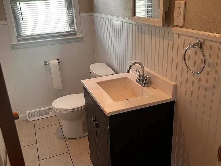 121 Central Ave — Photo 7