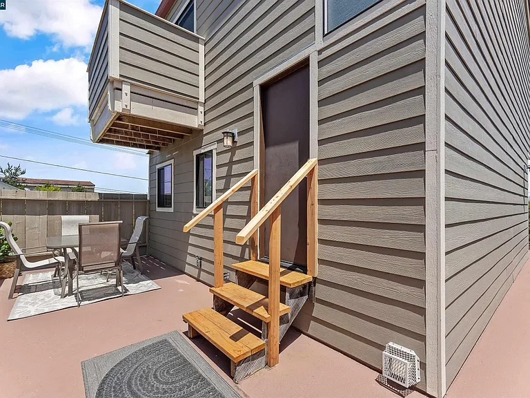 402 Watson St #5 — Photo 22