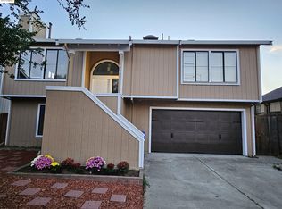 23049 Lakeridge Ave, Hayward, CA 94541