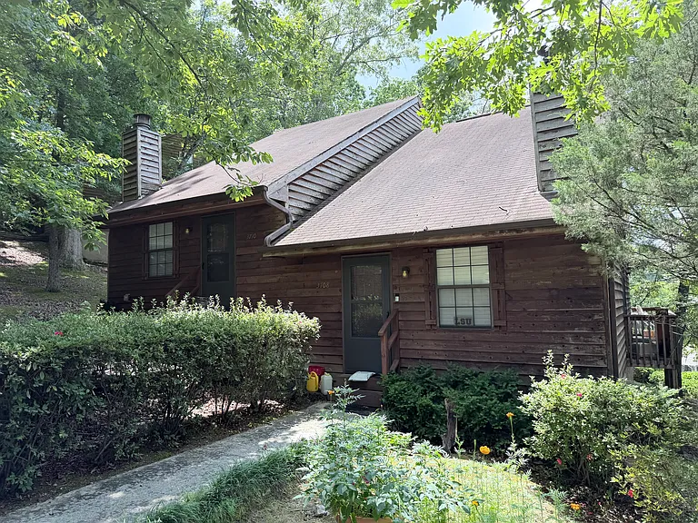 3710 Monte Vista Dr — Photo 1