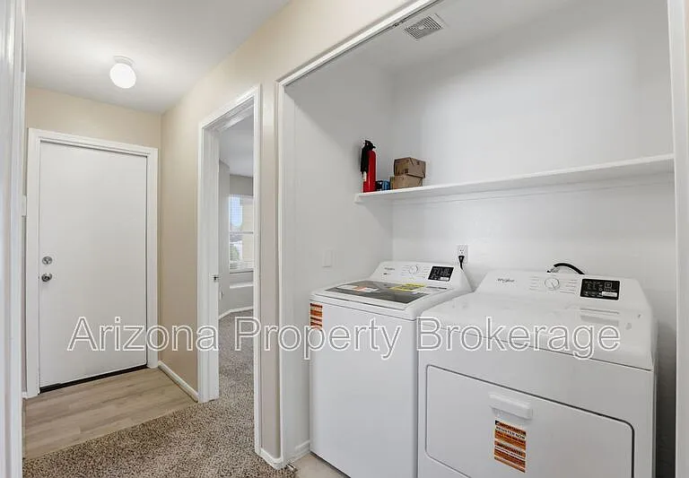 8118 N 112th Ave — Photo 19