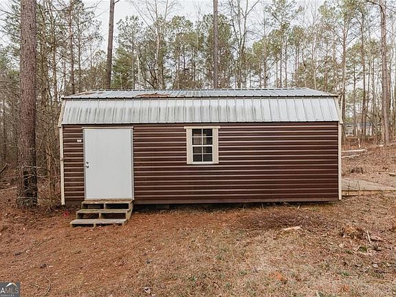 2nd image of 375 Caney Creek Rd