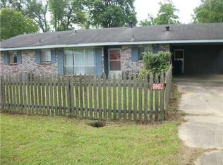 916 Lona Rester Pl, Bogalusa, LA 70427