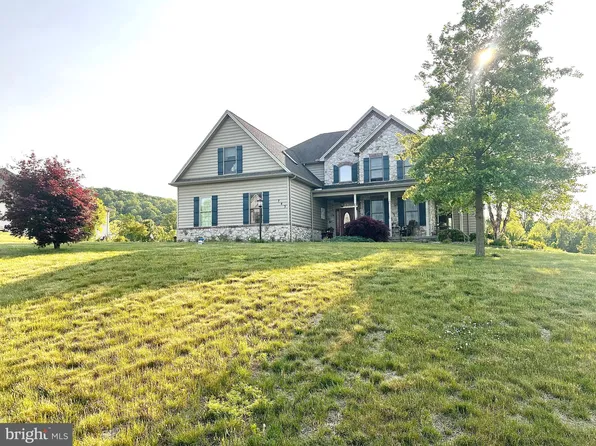 743 Maple Shade Dr, Lewisberry, PA 17339