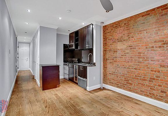 2nd image of 438 W 52nd St #6D