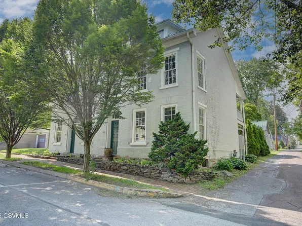 124 Saint George St, Lewisburg, PA 17837