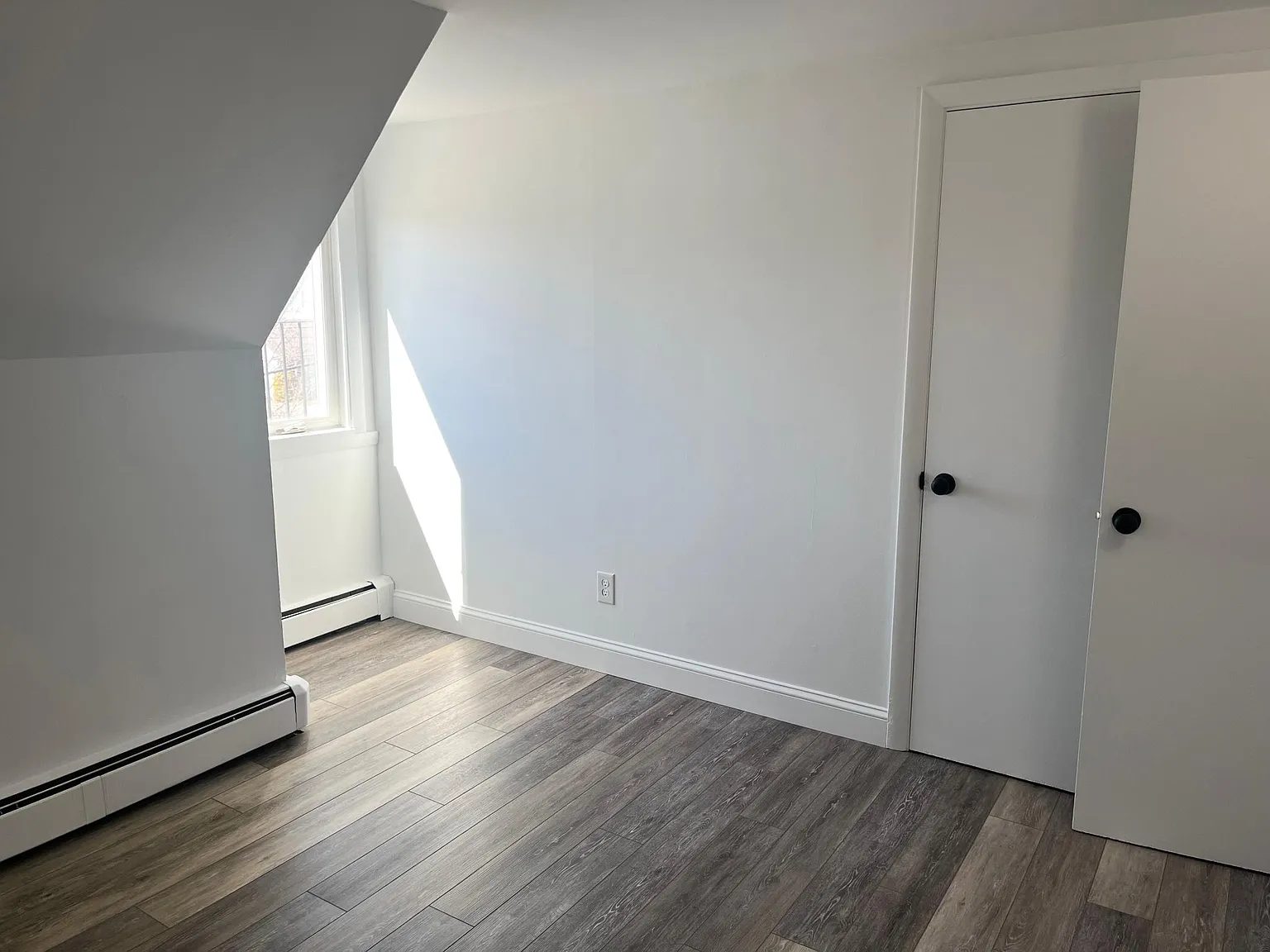 2 bed, $1,640 — Photo 4