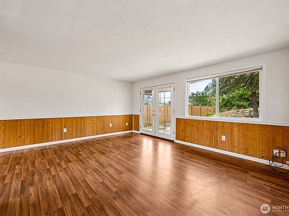 3rd image of 12411 134th Street E