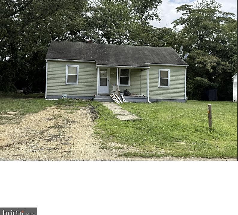 1st image of 34 Oakland St