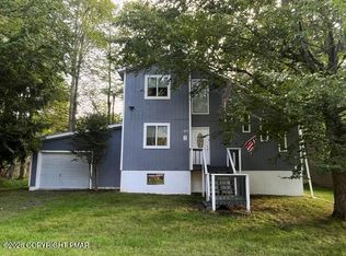 8465 Bumble Bee Way, Tobyhanna, PA 18466