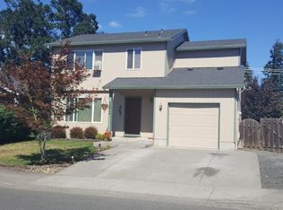 52844 NE 2nd St, Scappoose, OR 97056