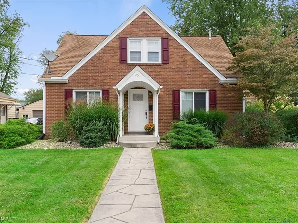 205 Princeton Ave, Hubbard, OH 44425