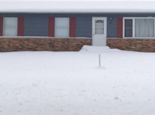 5862 Mountain Rd, Coloma, MI 49038