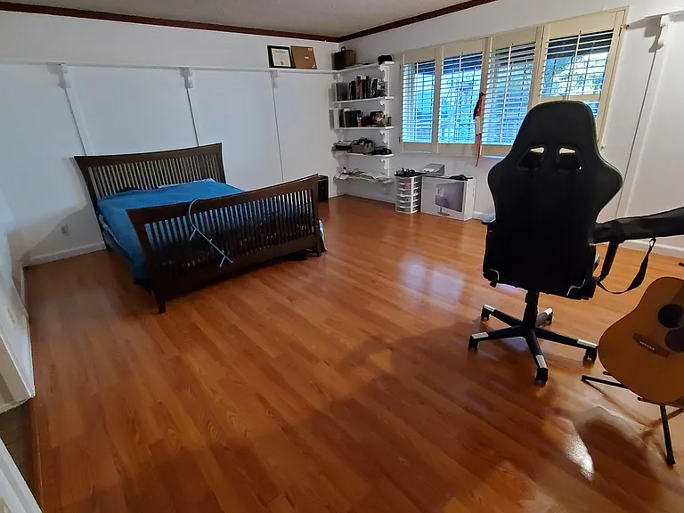 2540 Clairemont Dr #101 — Photo 35