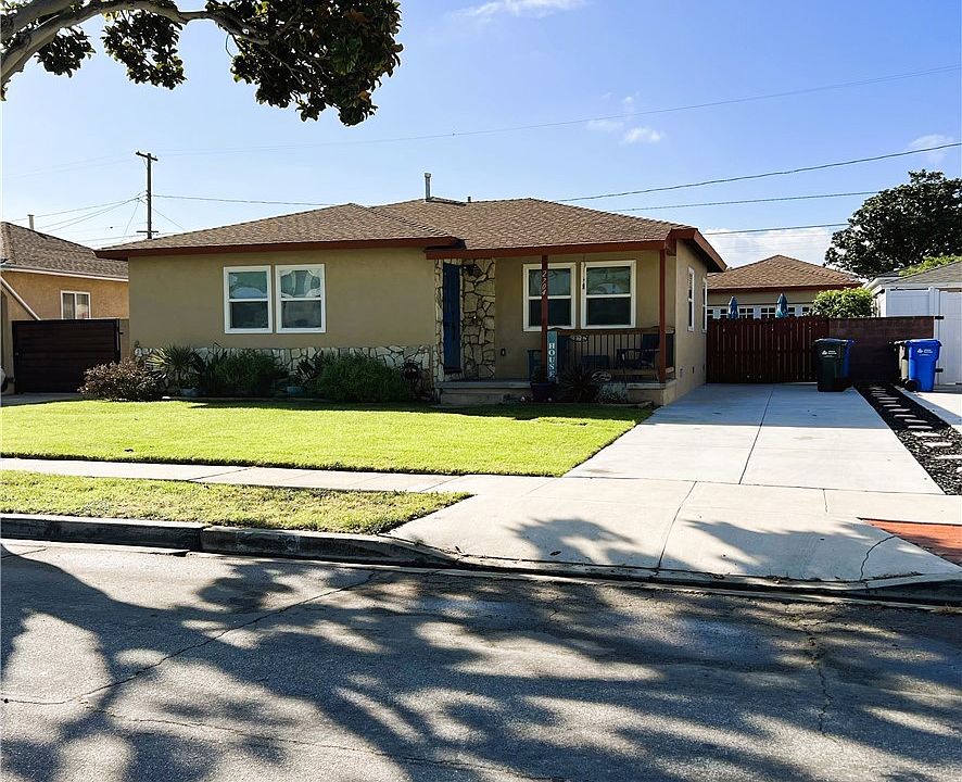 1st image of 2704 184th St
