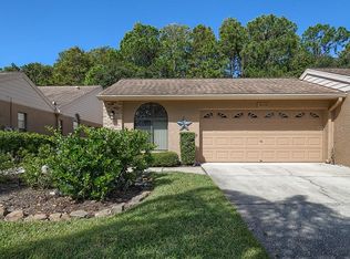 4036 Salem Square Pkwy, Palm Harbor, FL 34685