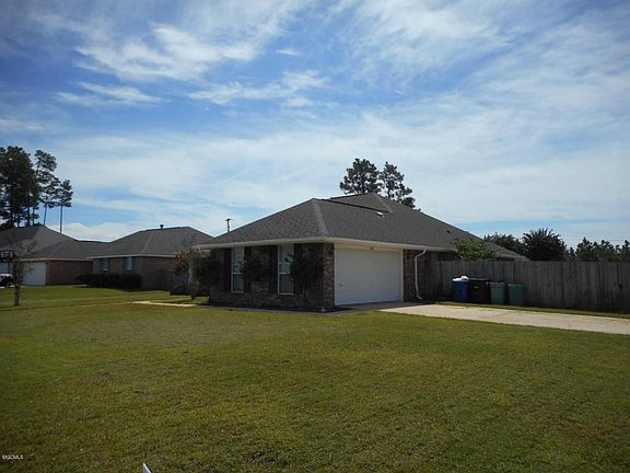 4th image of 3400 Hermitage Ct