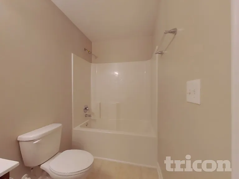 223 Madison Ave — Photo 16