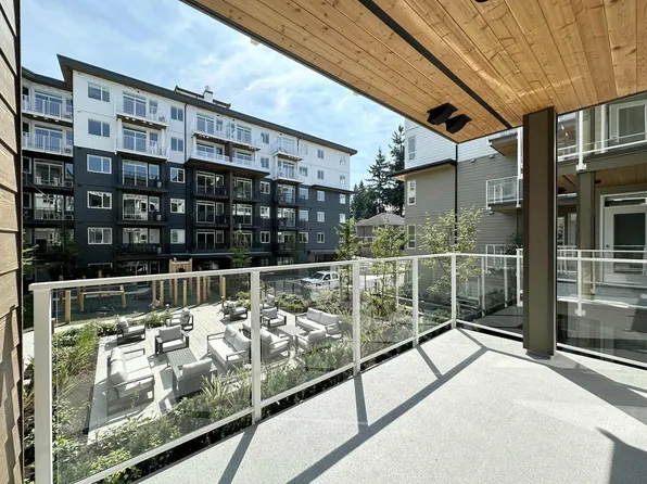 723 Grover Ave #313, Coquitlam, BC V3J 3C6