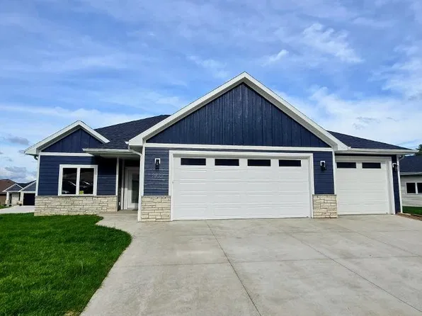1655 Grace Garden Way, De Pere, WI 54115