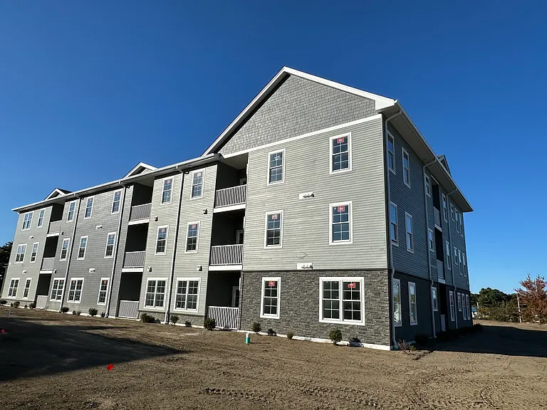 13 Main St #1 — Photo 18