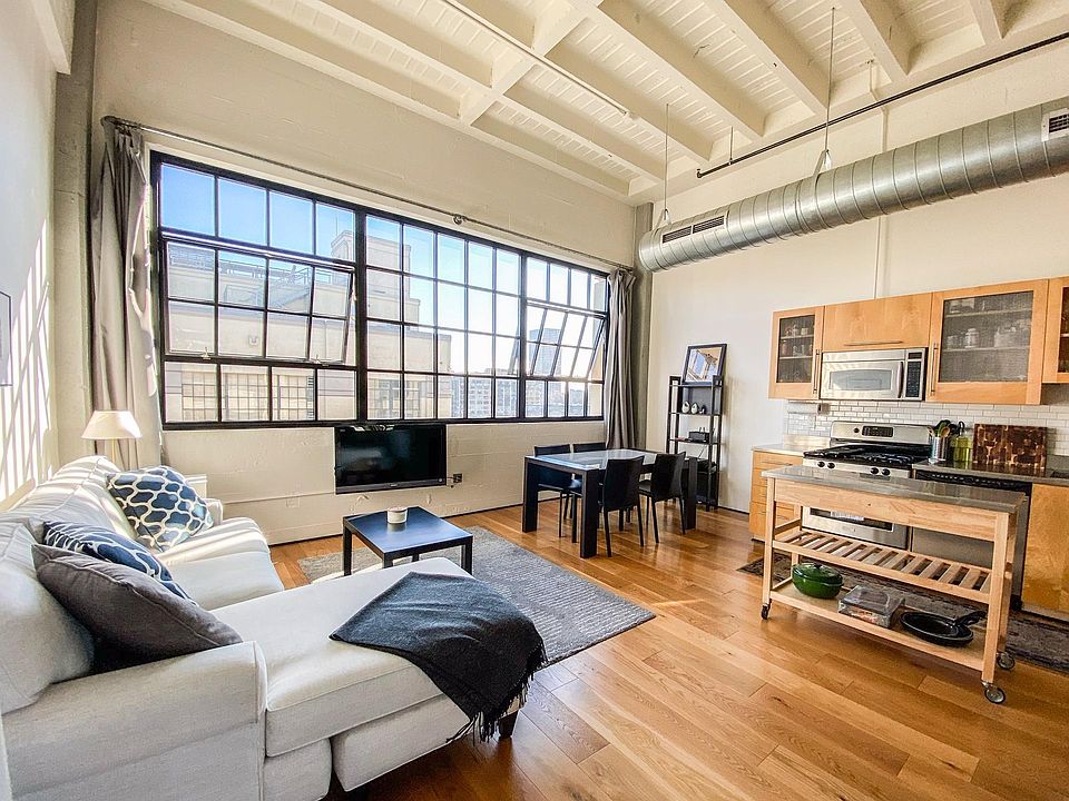 Light Filled Great Room