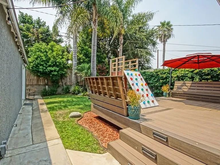 2404 Sebald Ave — Photo 43