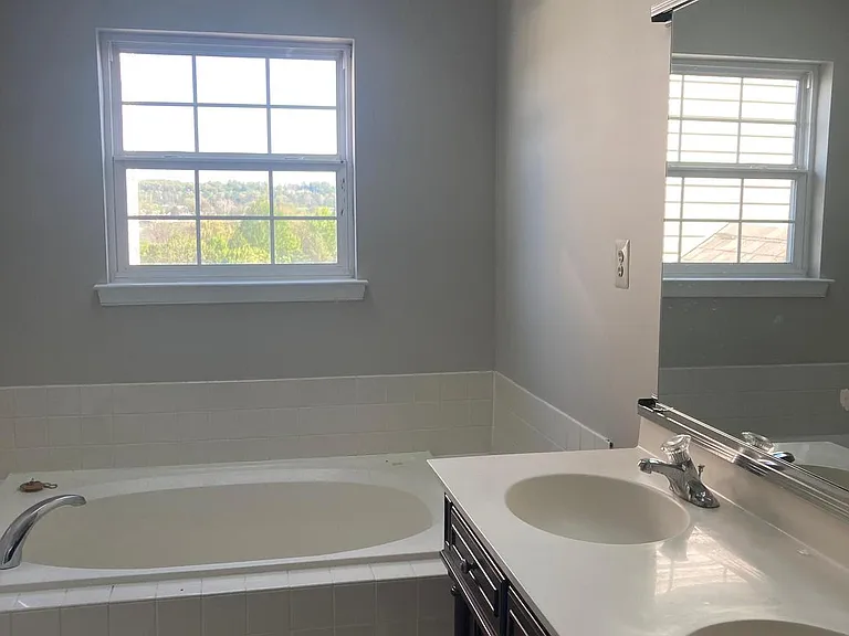 118 Madison Way — Photo 24