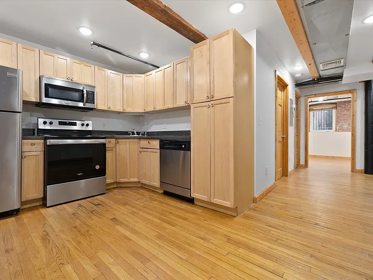325 Lafayette St #1003 — Photo 5