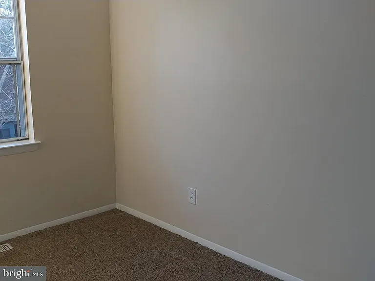 962 Topview Dr — Photo 6