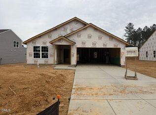 102 Neuse Hollow Ct, Clayton, NC 27527