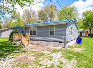 6778 Sumner Rd, Ravenna, OH 44266