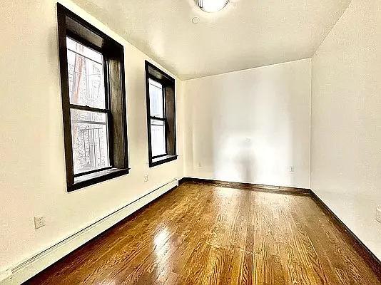 Rented by Bohemia Realty Group | media 10