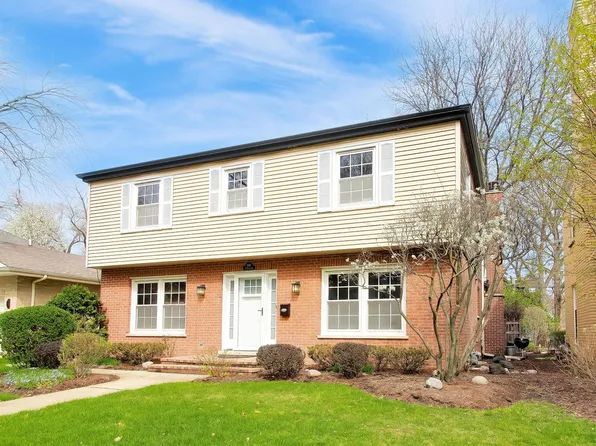 1107 S Hamlin Ave, Park Ridge, IL 60068