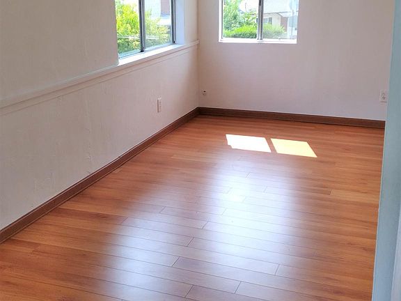 3rd image of 2503 Manhattan Ave