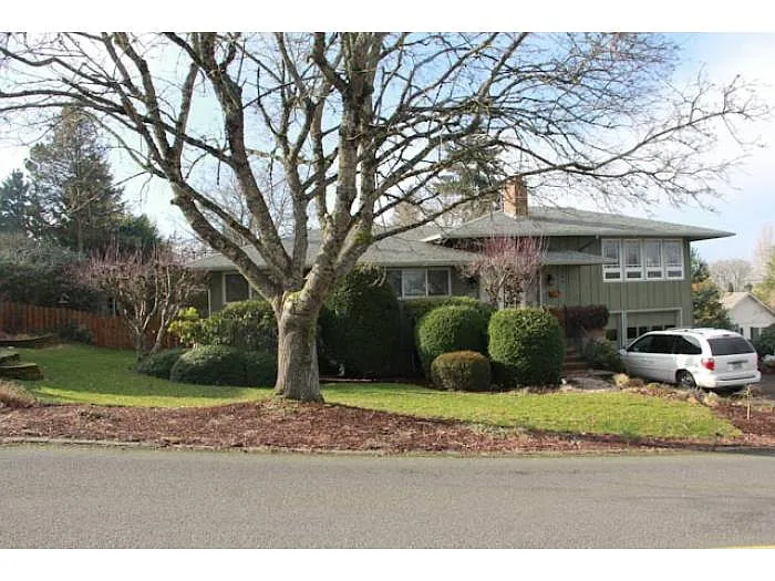 119 Steelhammer Rd photo 1