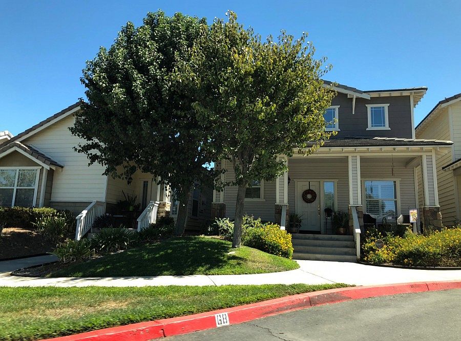 1st image of 68 Orangewood Ct