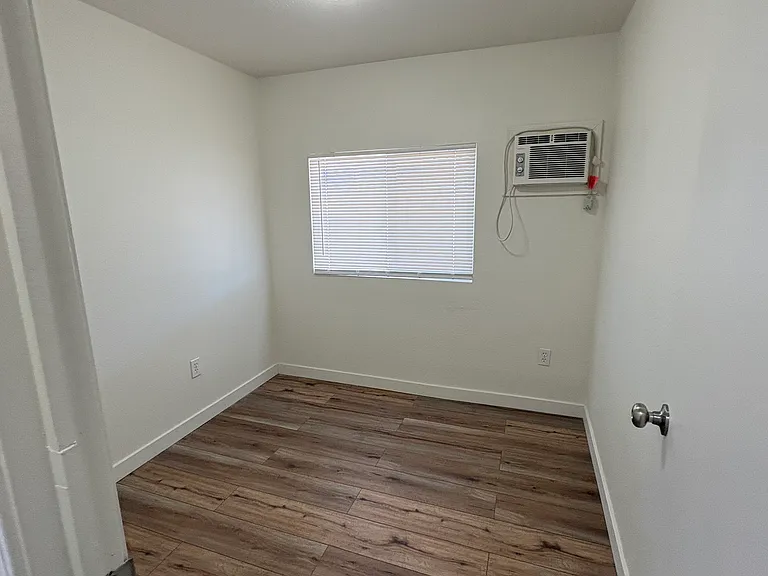 8427 W Glendale Ave #170 — Photo 6