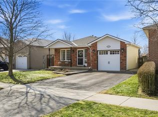 44 Marion St, Hamilton, ON L0R 1W0