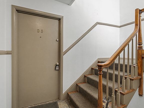 3rd image of 3317 Long Blvd APT D5