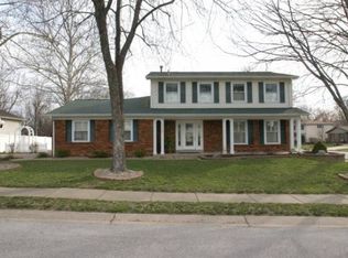 3320 Town And Country Ln, Saint Charles, MO