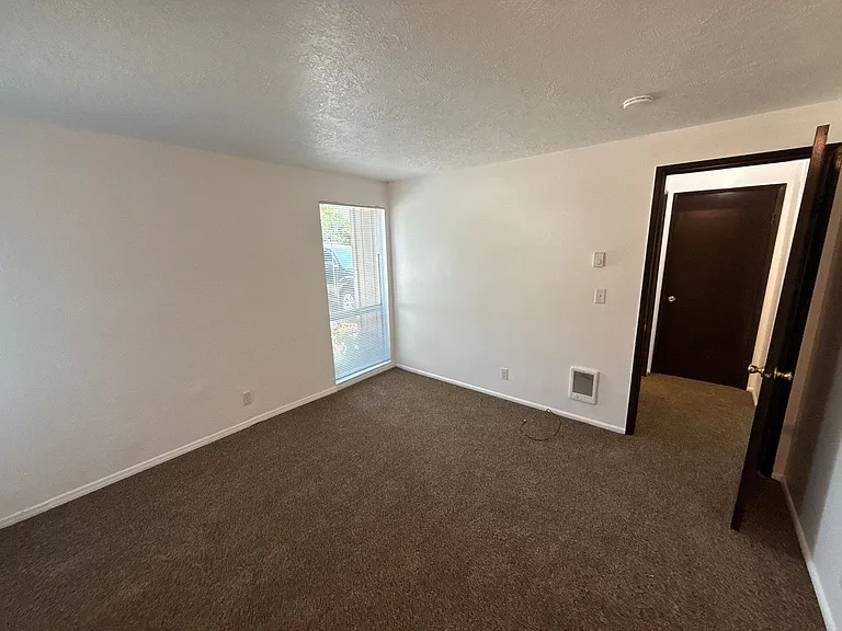 1828 Liberty St NE — Photo 12