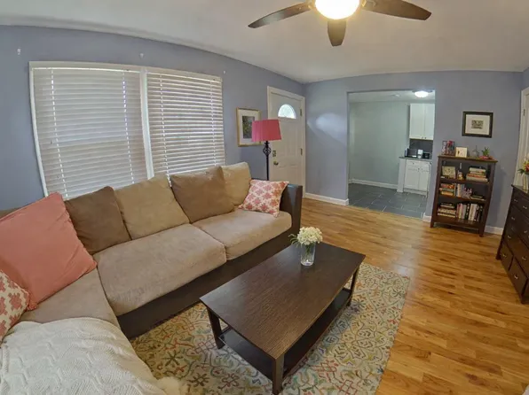 509 Moro St, Manhattan, KS 66502