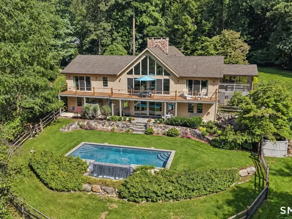 250 Dans Highway, New Canaan, CT 06840
