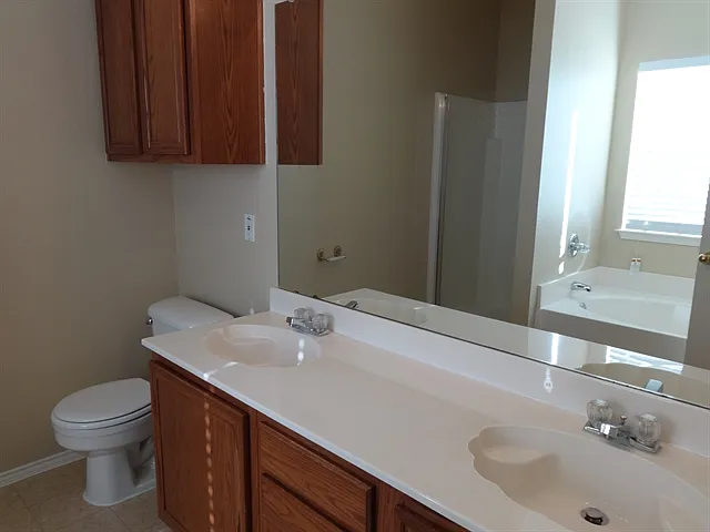 3006 Bradwood Ave — Photo 9