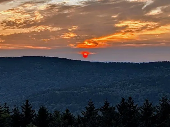 184 Mountain Lodge Ln, Snowshoe, WV 26209
