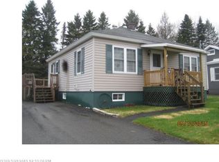 33 School Ave, Limestone, ME 04750