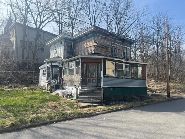 9 Cross St, Fort Plain, NY 13339