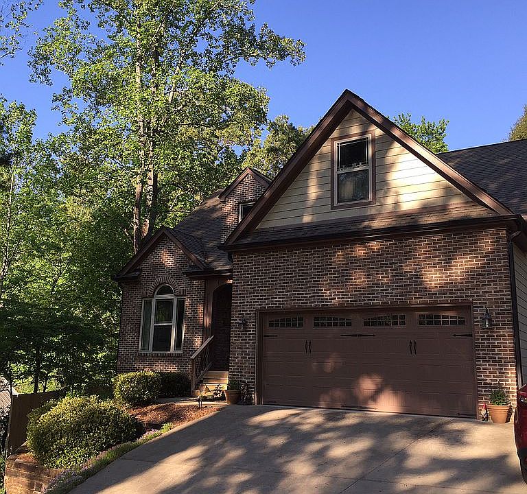 2nd image of 109 Hideaway Ct