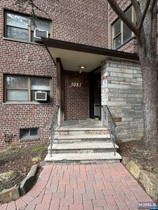 3081 Edwin Ave APT 4J, Fort Lee, NJ, 07024